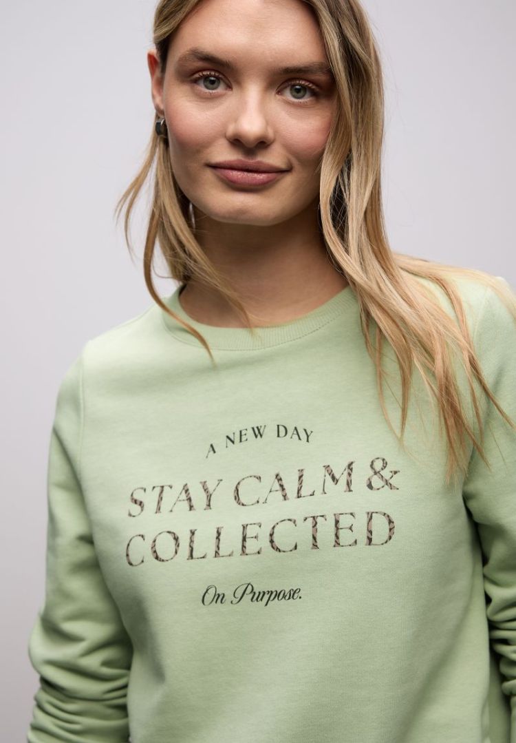  37302 pale mint