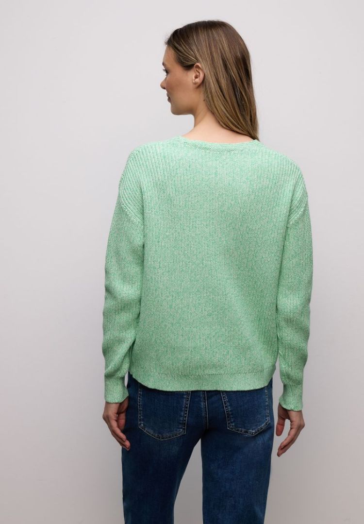  27302 pale mint