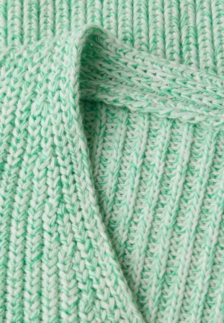  27302 pale mint