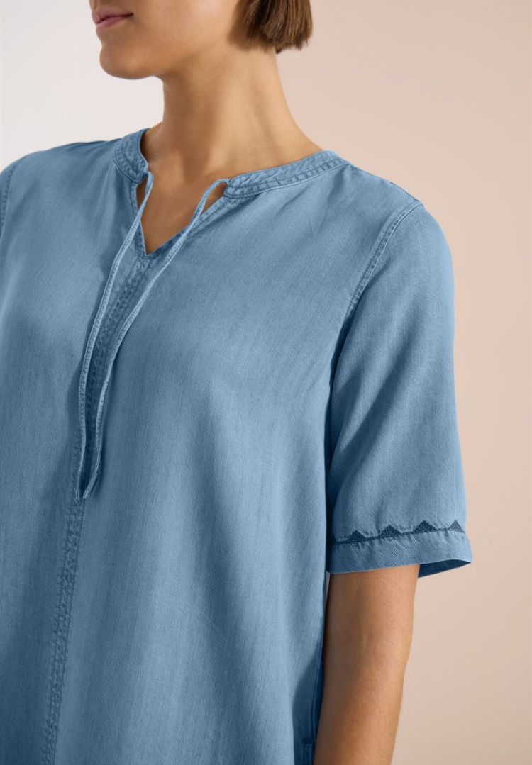  15925 light blu