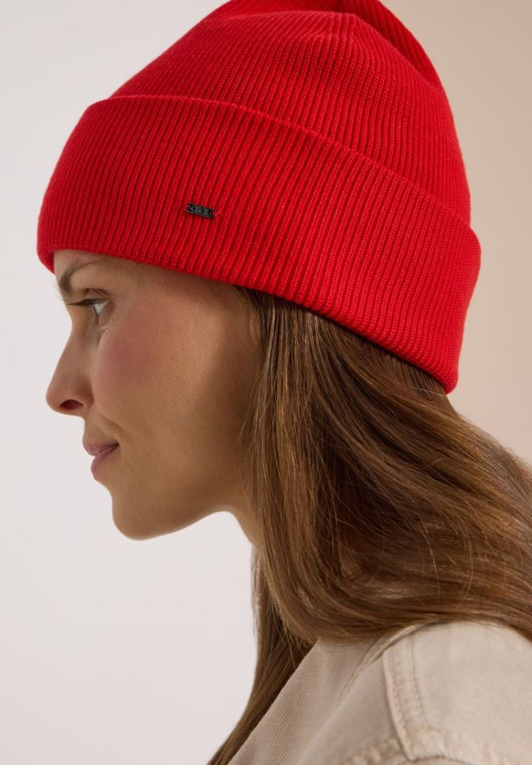  17902 flame red