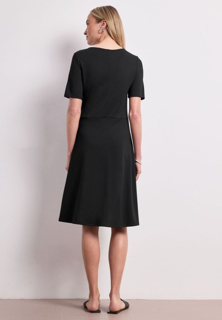  10001 Black