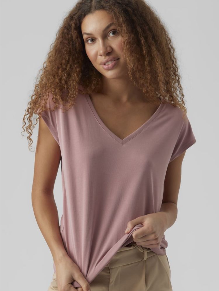 VMFILLI SS V-NECK TEE NOOS 198665 Nostalgi