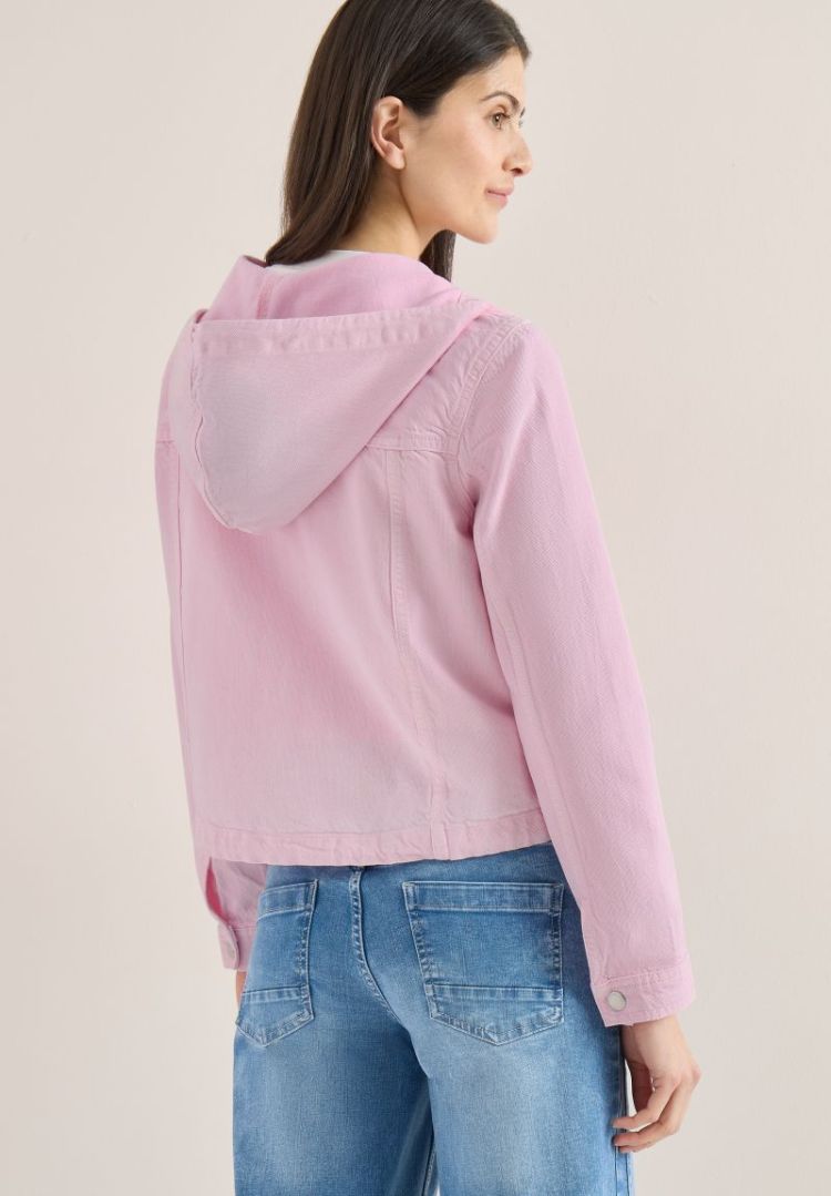  17600  blush ro
