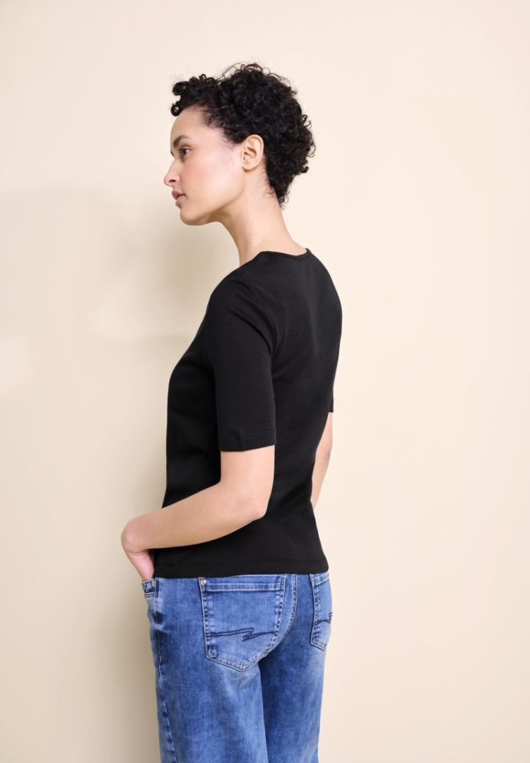 10001 Black