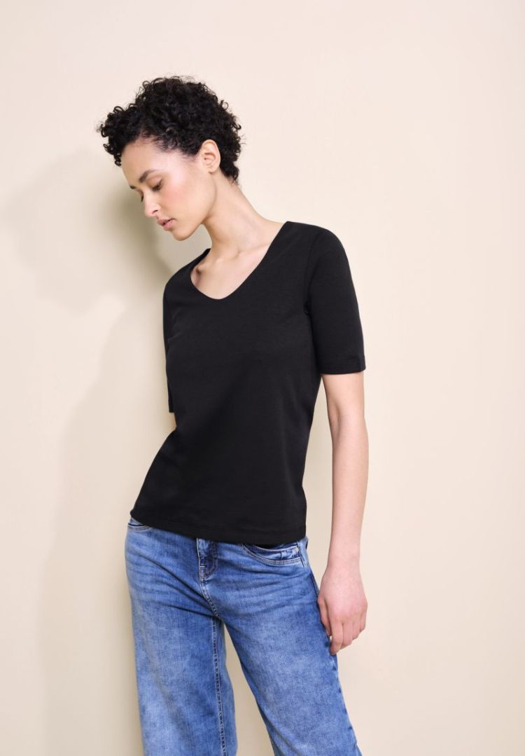 10001 Black