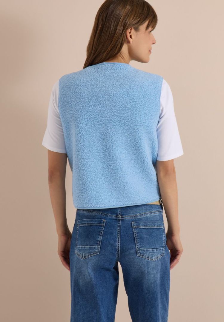  17901 easy blue