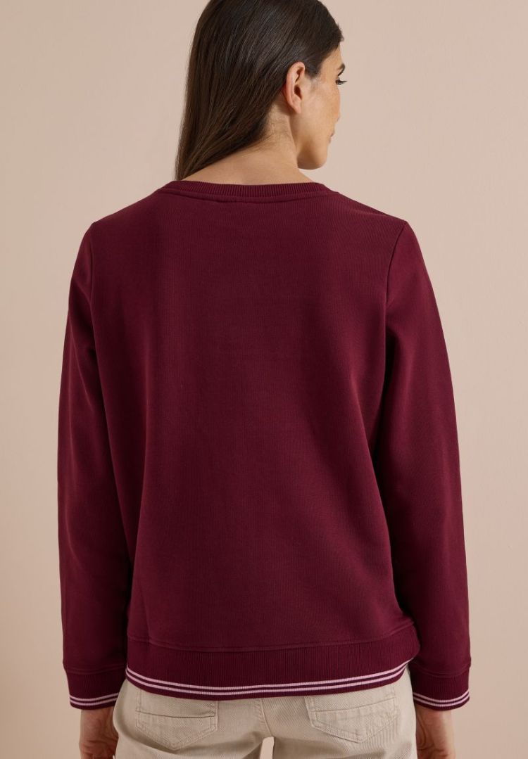  37903 red wine