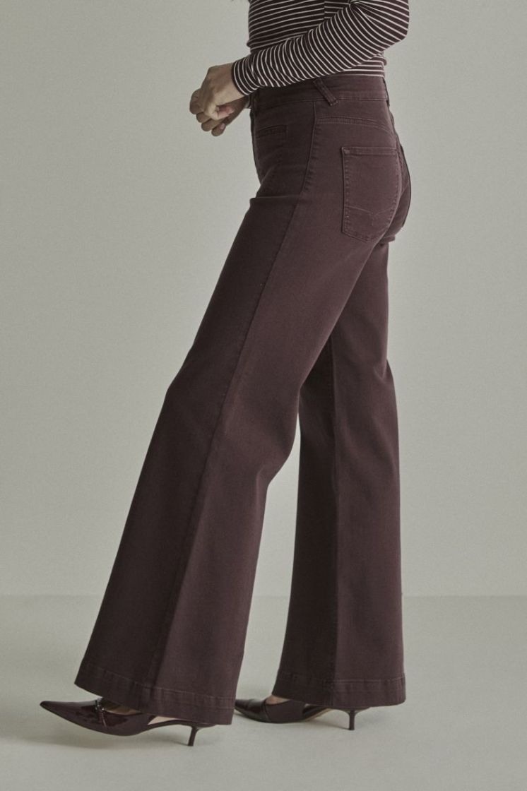 FW261.281451 434 - Burgundy