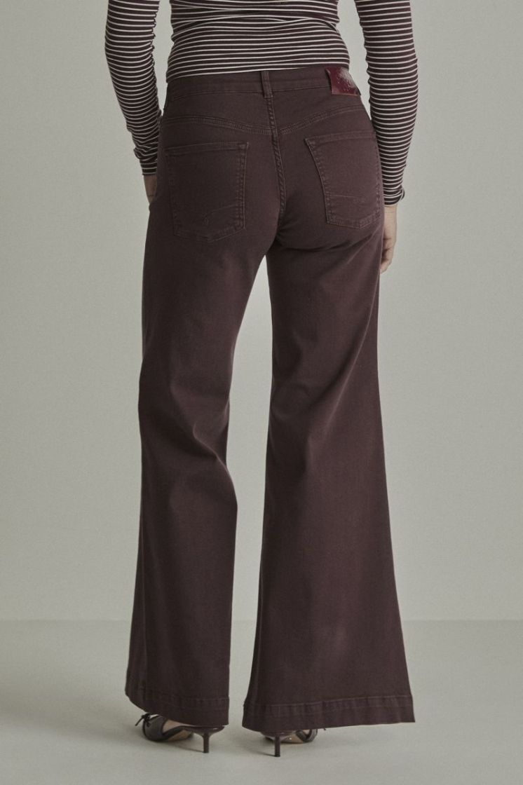 FW261.281451 434 - Burgundy
