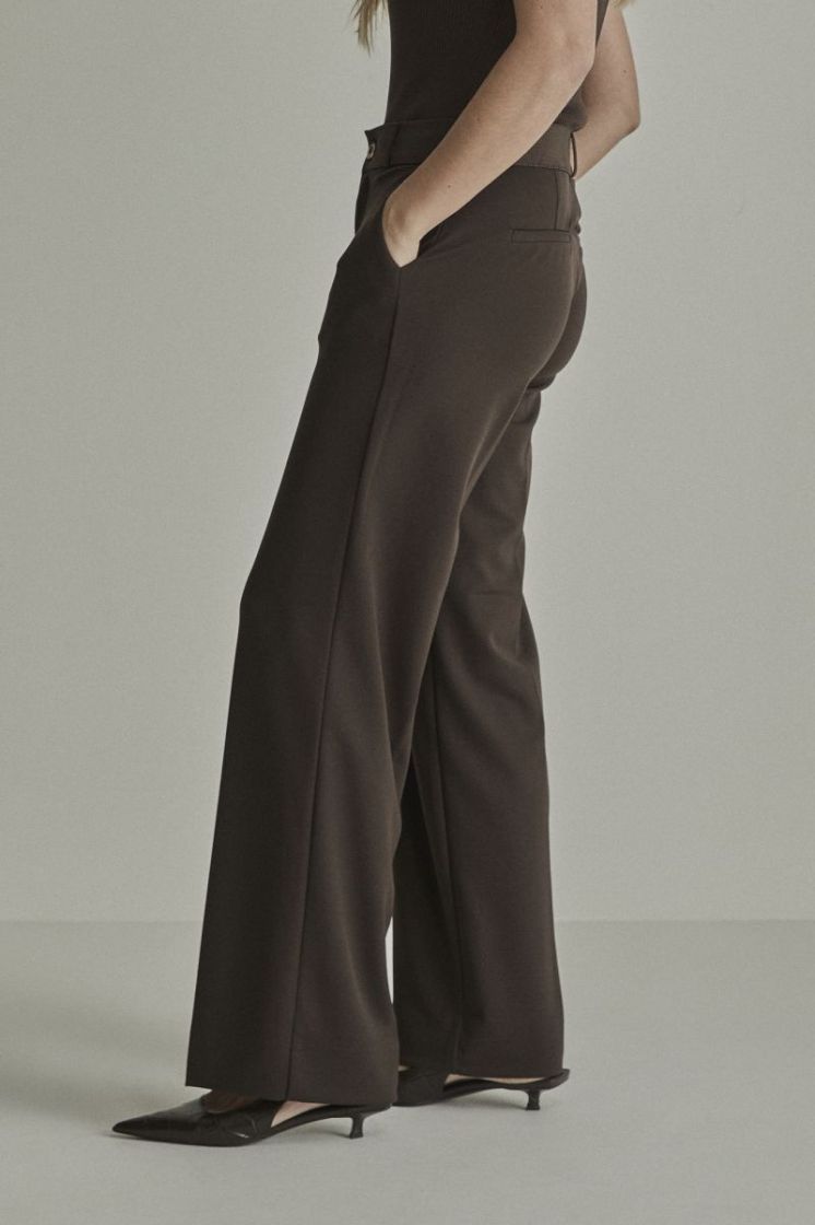 FW261.199206 205 - Deep Brow