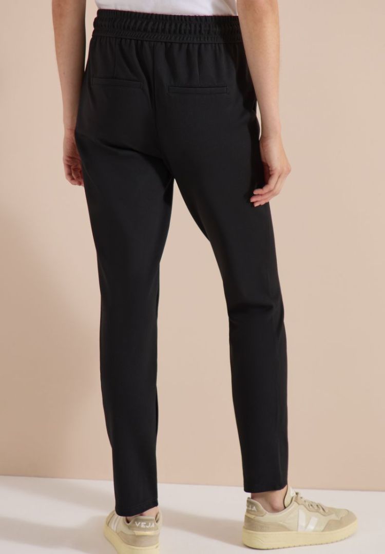  10001 Black